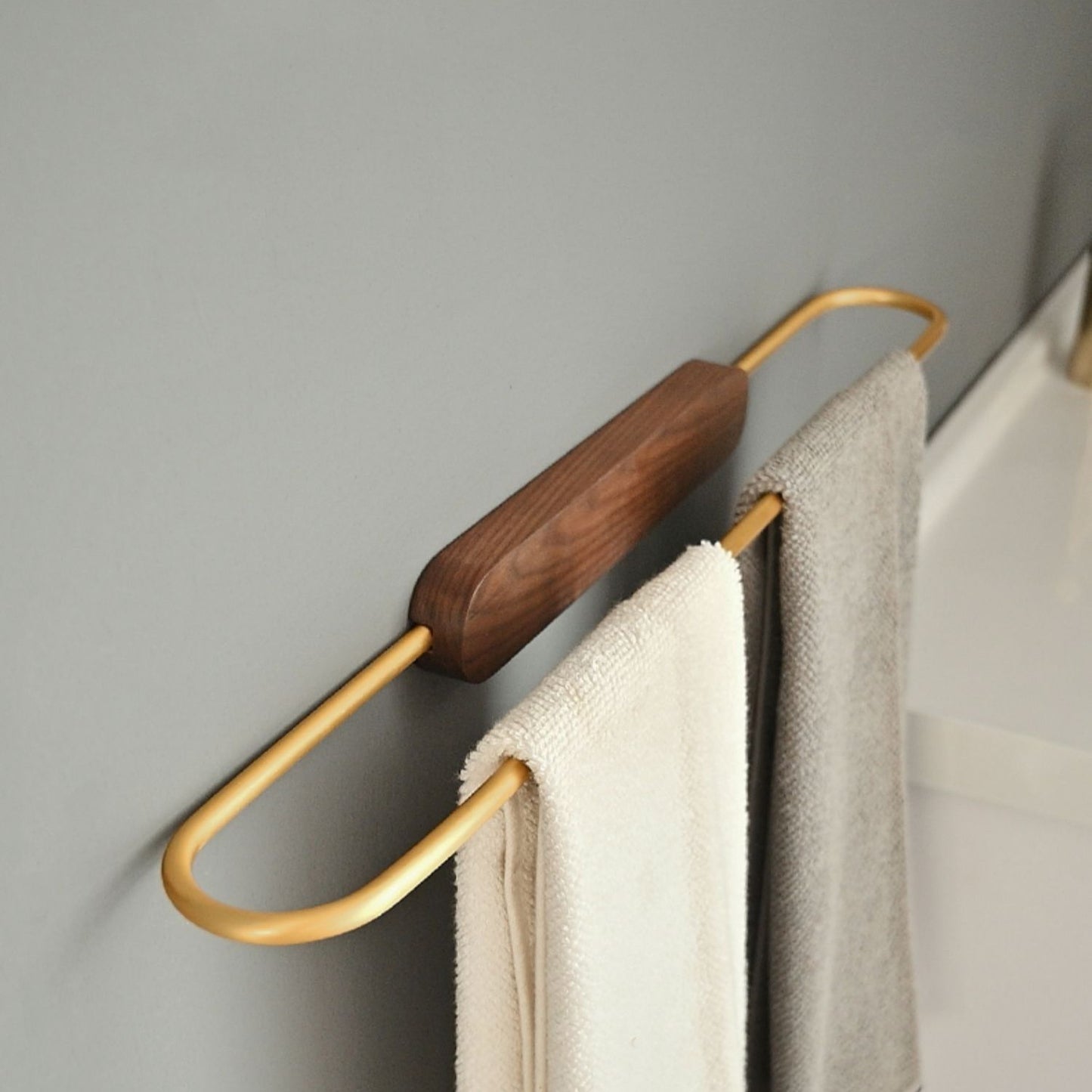 Light Luxury Bathroom Towel Hanging Rack